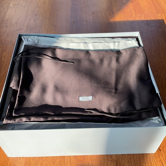 Prada Black Suede Platform Heel Pumps Size 39.5 - Picture 11 of 12